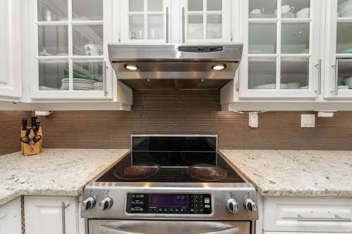 5690 Sunrise Crescent W, Surrey, BC 