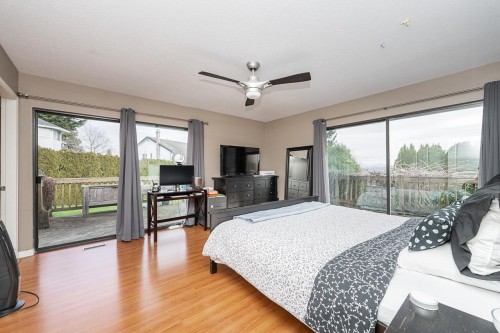 5690 Sunrise Crescent W, Surrey, BC 