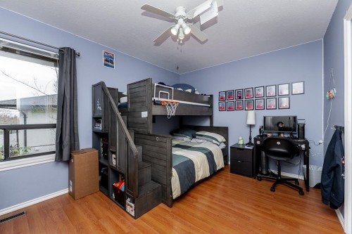 5690 Sunrise Crescent W, Surrey, BC 