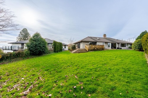 5690 Sunrise Crescent W, Surrey, BC 