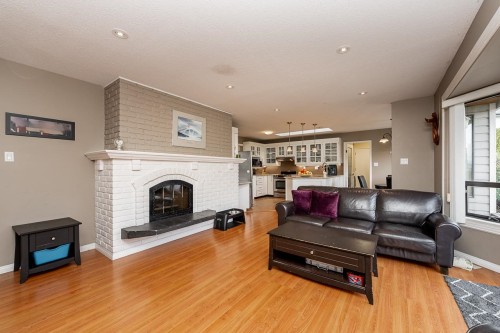 5690 Sunrise Crescent W, Surrey, BC 