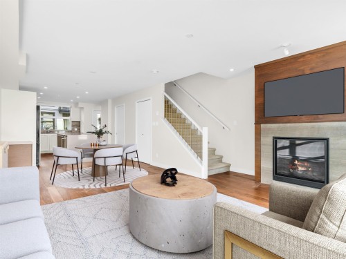 11-14820 Buena Vista Avenue, White Rock, BC 