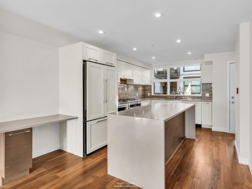 11-14820 Buena Vista Avenue, White Rock, BC 