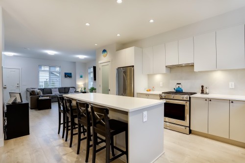 118-2070 Oak Meadows Drive, Surrey, BC 