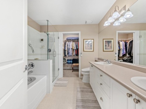 17-16995 64 Avenue, Surrey, BC 