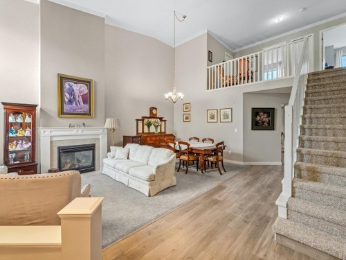 17-16995 64 Avenue, Surrey, BC 