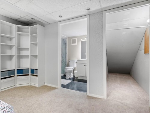 17-16995 64 Avenue, Surrey, BC 