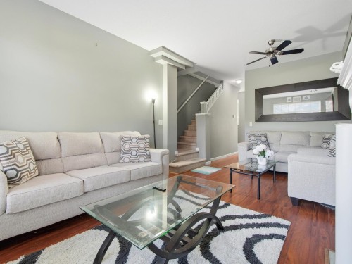 3-2678 King George Boulevard, Surrey, BC 