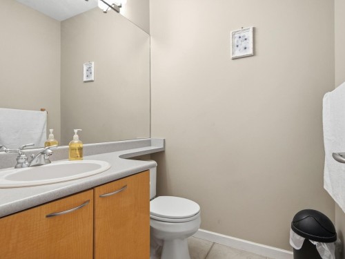 3-2678 King George Boulevard, Surrey, BC 