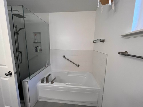 5776 149 Street, Surrey, BC 