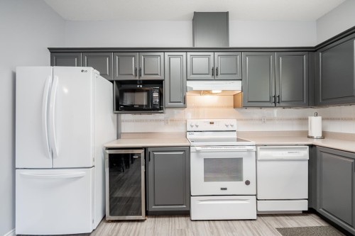 30-18939 65 Avenue, Surrey, BC 