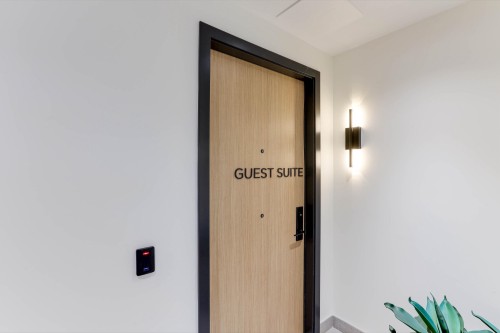 2212-13685 102 Avenue, Surrey, BC 