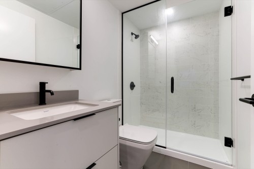 2212-13685 102 Avenue, Surrey, BC 