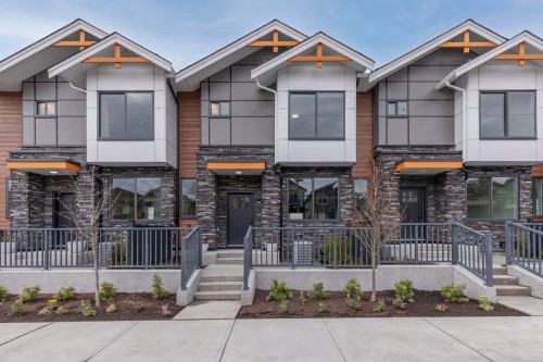 16-6035 141 Street, Surrey, BC 