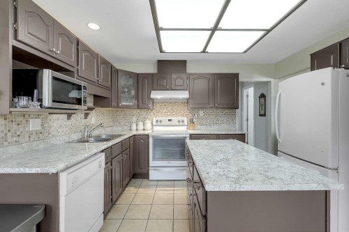 6378 124 Street, Surrey, BC 