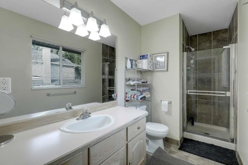 6378 124 Street, Surrey, BC 