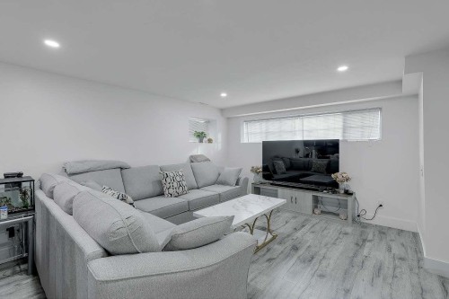 6378 124 Street, Surrey, BC 