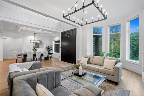 9075 164 Street, Surrey, BC 