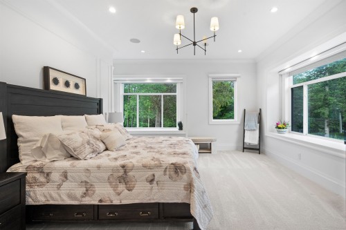 9075 164 Street, Surrey, BC 