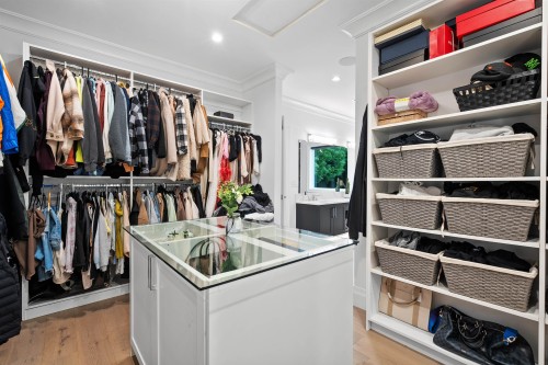 9075 164 Street, Surrey, BC 