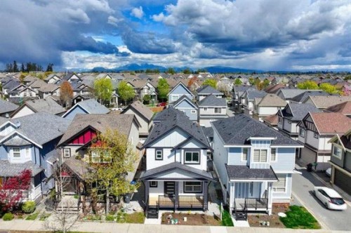 19109 67 Avenue, Surrey, BC 