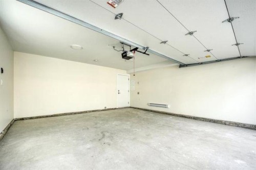 19109 67 Avenue, Surrey, BC 