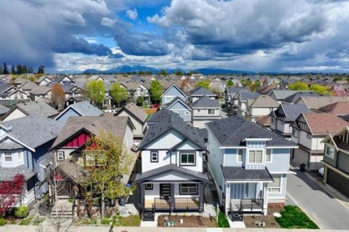 19109 67 Avenue, Surrey, BC 