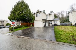 12501 76a Avenue  Surrey, BC V3W 7W5