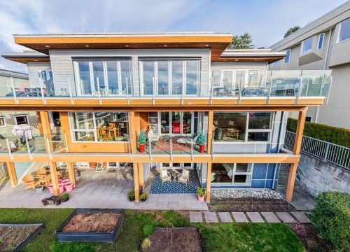 14976 Beachview Avenue  White Rock, BC V4B 1P1