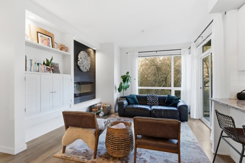 116-2238 Whatcom Road, Abbotsford, BC 