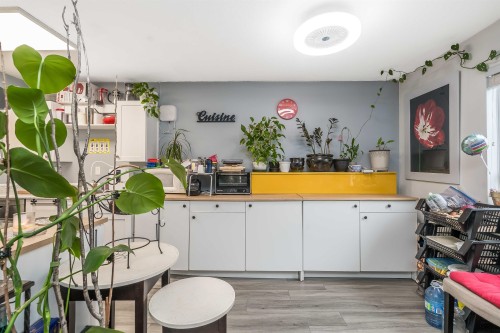 206-9682 134 Street, Surrey, BC 