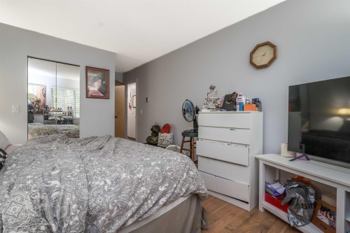 206-9682 134 Street, Surrey, BC 