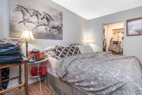 206-9682 134 Street, Surrey, BC 