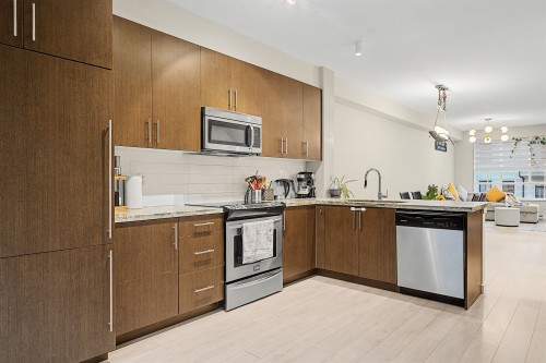 8-14888 62 Avenue, Surrey, BC 