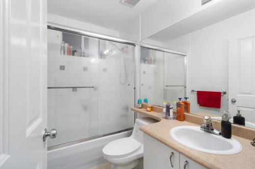 12625 Hampton Court, Surrey, BC 