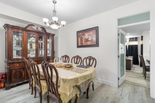 12625 Hampton Court, Surrey, BC 