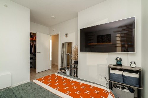 3003-13615 Fraser Highway, Surrey, BC 