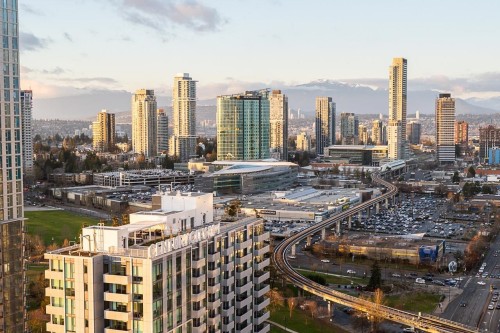 3003-13615 Fraser Highway, Surrey, BC 