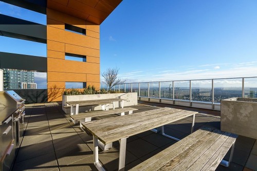 3003-13615 Fraser Highway, Surrey, BC 