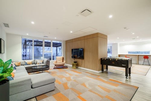 3003-13615 Fraser Highway, Surrey, BC 