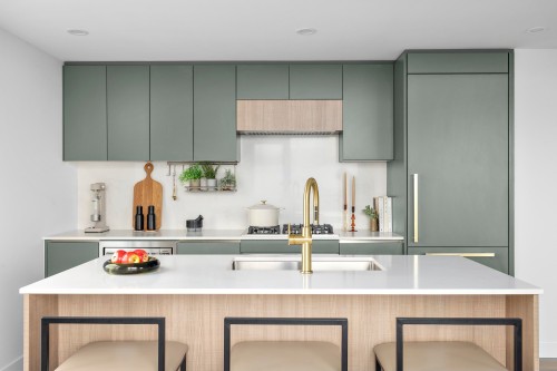 2608-13573 98A Avenue, Surrey, BC 