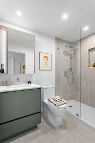 2608-13573 98A Avenue, Surrey, BC 