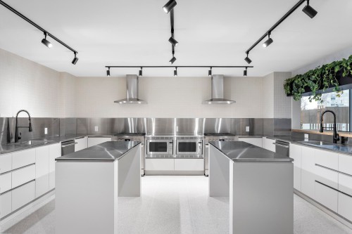 2608-13573 98A Avenue, Surrey, BC 