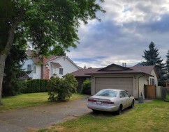 9483 124a Street  Surrey, BC V3V 7G3