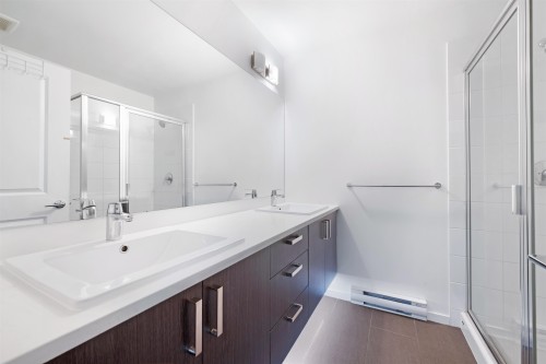 165-8168 136 A Street, Surrey, BC 