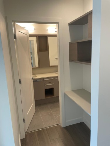 209-13788 76 Avenue, Surrey, BC 