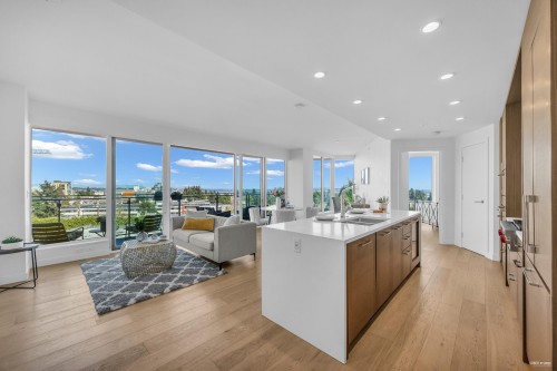 703-1439 George Street  White Rock, BC V4B 0B9