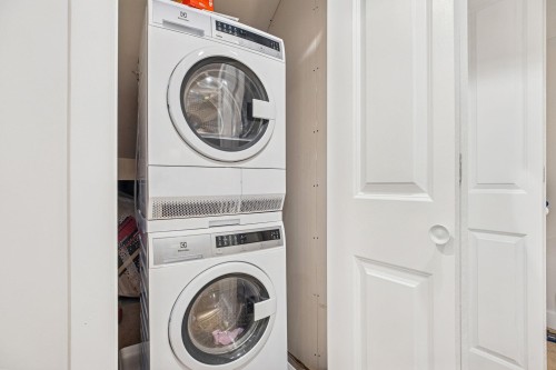 6157 150A Street, Surrey, BC 