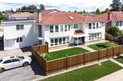 7176 124 Street  Surrey, BC V3W 3W8