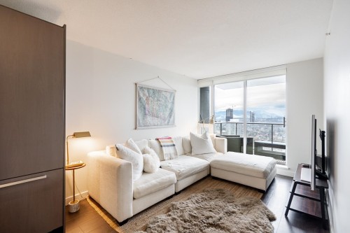 4507-13750 100 Avenue  Surrey, BC V3T 0L3